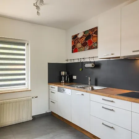 Beautiful Casa Theresa With Grill In Porec * Kadumi