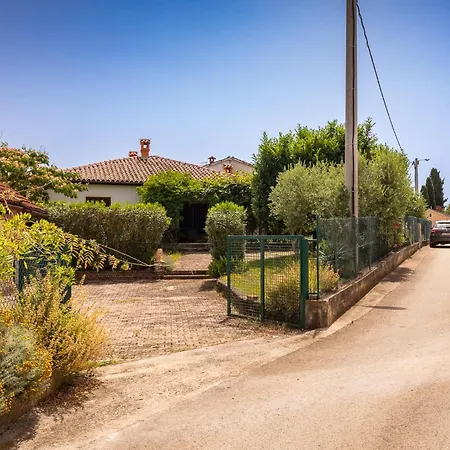 Villa Beautiful Casa Theresa With Grill In Porec *