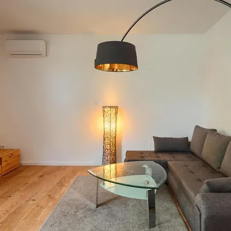 Beautiful Casa Theresa With Grill In Porec *